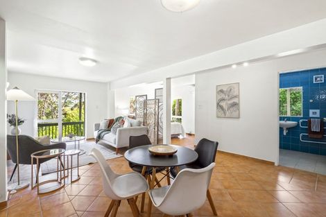 Photo of property in 7 Tranquil Glade, Hillcrest, Auckland, 0627
