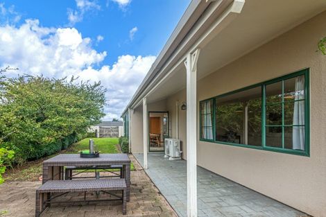 Photo of property in 6 Wanganui Road, Marton, 4710