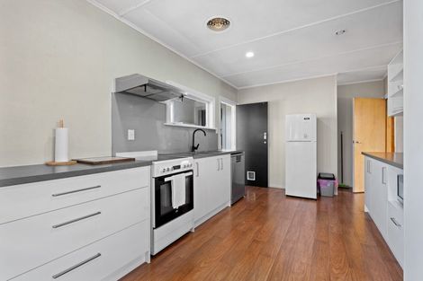 Photo of property in 6 Hobson Place, Solway, Masterton, 5810