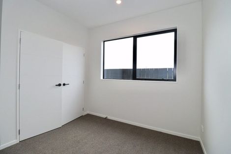 Photo of property in 1 Ngakau Road, Karaka, 2113