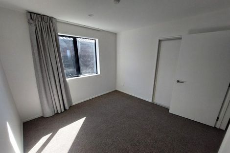 Photo of property in 28 Llew Summers Street, Belfast, 8051