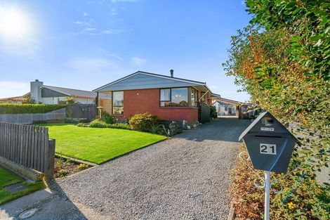 Photo of property in 21 Montague Street, Islington, Christchurch, 8042