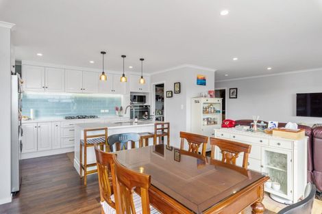 Photo of property in 158 Navigation Drive, Whitby, Porirua, 5024