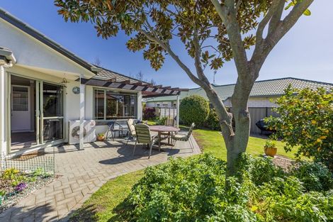 Photo of property in 12 Flemington Place, Taradale, Napier, 4112