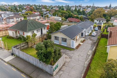 Photo of property in 1/3149 Great North Road, New Lynn, Auckland, 0600