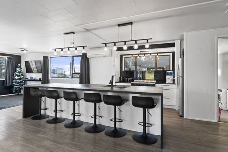 Photo of property in 117 Brecon Road, Stratford, 4332