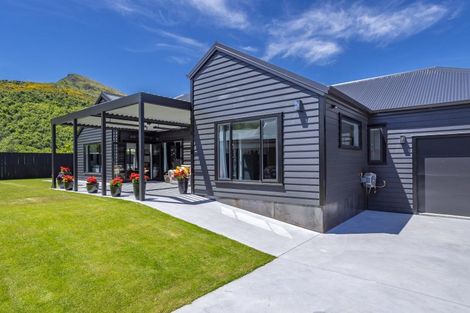Photo of property in 65 Centennial Avenue, Arrowtown, 9302