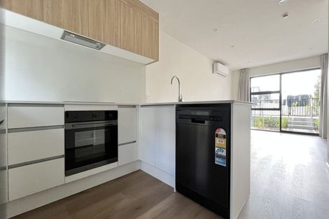 Photo of property in 5/25 Jabuka Street, Glen Eden, 0602