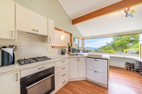 Photo of property in 81 Normandale Road, Normandale, Lower Hutt, 5010