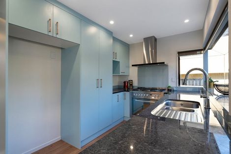 Photo of property in 6 Glucina Avenue, West Harbour, Auckland, 0618