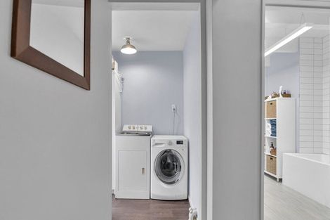 Photo of property in 68 Palatine Terrace, Saint Martins, Christchurch, 8022