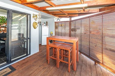 Photo of property in 51 Thatcher Street, Castlecliff, Whanganui, 4501