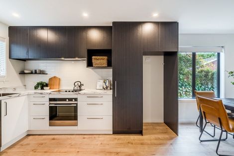 Photo of property in 5c Nea Place, Hillcrest, Auckland, 0627