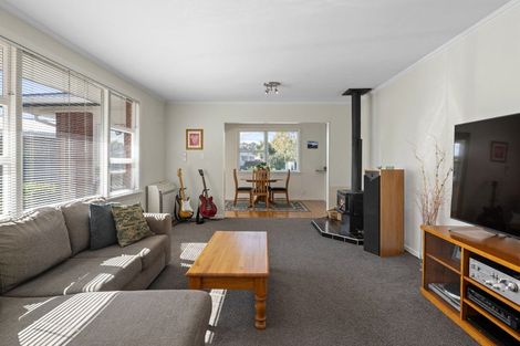 Photo of property in 6 Waipara Street, Cracroft, Christchurch, 8025