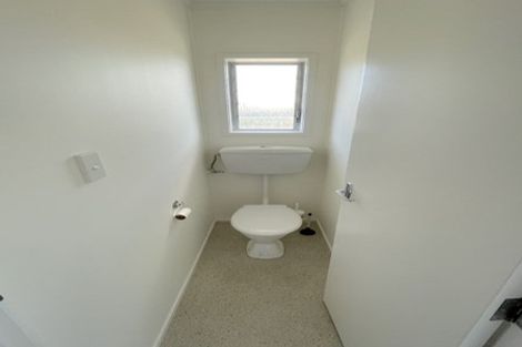 Photo of property in 31 Salamanca Road, Sunnynook, Auckland, 0620