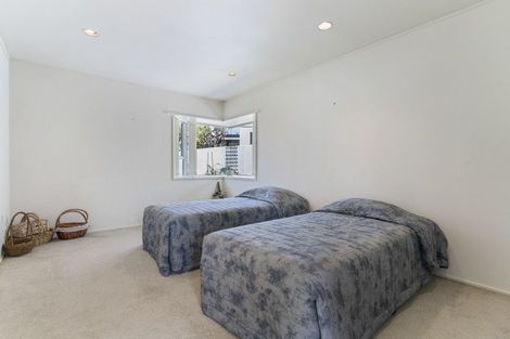 Photo of property in 4 Pacific Parade, Army Bay, Whangaparaoa, 0930