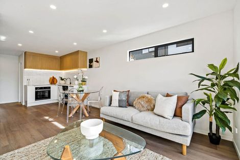 Photo of property in 1/4 Limestone Drive, Hobsonville, Auckland, 0616