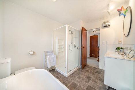 Photo of property in 2 Mcenroe Grove, Naenae, Lower Hutt, 5011