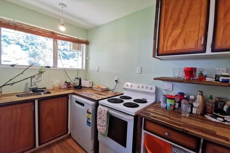 Photo of property in 171f4 Queens Drive, Lyall Bay, Wellington, 6022