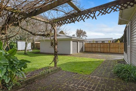 Photo of property in 439 Broadway, Stratford, 4332