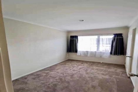 Photo of property in 19 Shah Place, Glen Eden, Auckland, 0602