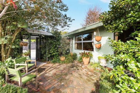 Photo of property in 12 Saint Hill Lane, Havelock North, 4130
