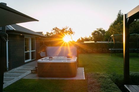 Photo of property in 14 Nikale Street, Cambridge, 3434