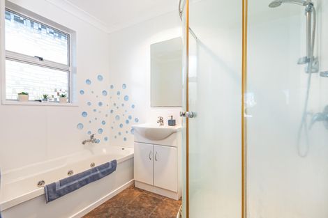 Photo of property in 15 Acacia Street, Kelvin Grove, Palmerston North, 4414