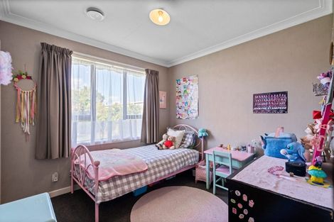 Photo of property in 220 Conyers Street, Strathern, Invercargill, 9812