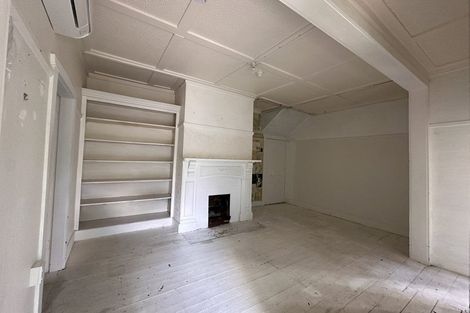 Photo of property in 15 Queens Parade, Devonport, Auckland, 0624