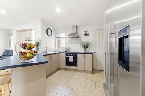 Photo of property in 11 Mcburney Place, Mangere East, Auckland, 2024