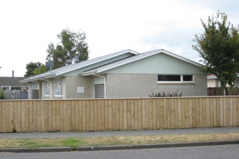Photo of property in 45 Medina Crescent, Parklands, Christchurch, 8083