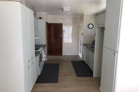 Photo of property in 11 Geoffrey Place, Mangere East, Auckland, 2024