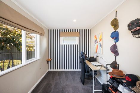 Photo of property in 40 Sutherland Crescent, Westbrook, Palmerston North, 4412