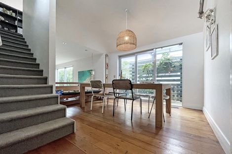 Photo of property in 26 Mantell Street, Seatoun, Wellington, 6022