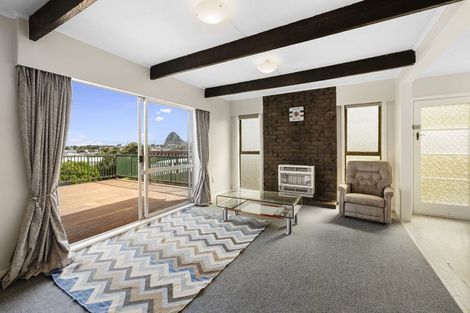 Photo of property in 7 Mount View Place, Spotswood, New Plymouth, 4310