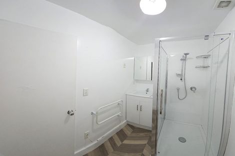 Photo of property in 5u4 Hopper Street, Mount Cook, Wellington, 6011