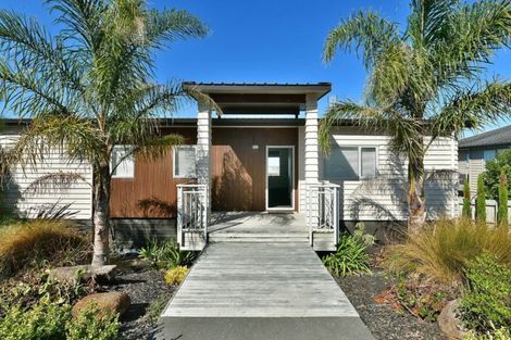 Photo of property in 66 Maire Road, Orewa, 0931