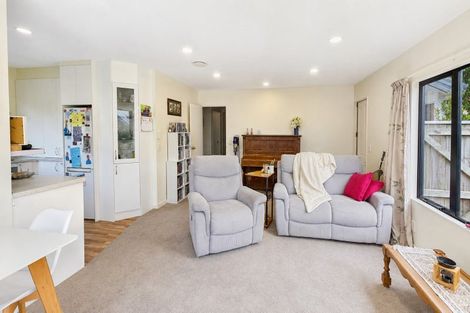 Photo of property in 1c Pollen Street, Johnsonville, Wellington, 6037