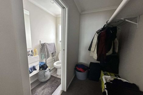 Photo of property in 20u8 Glanmire Road, Newlands, Wellington, 6037