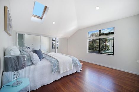 Photo of property in 12 Quedley Court, Eastern Beach, Auckland, 2012