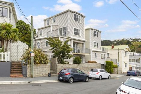 Photo of property in 8j Finlay Terrace, Mount Cook, Wellington, 6021