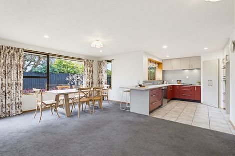 Photo of property in 37 Ben Nevis Drive, Broomfield, Christchurch, 8042
