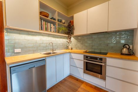 Photo of property in 15 Halstead Road, Pleasant Point, 7903