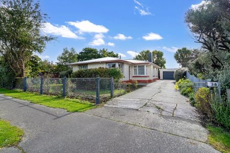 Photo of property in 38 Nichol Street, Heidelberg, Invercargill, 9812