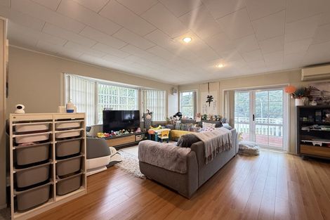 Photo of property in 31 Spinella Drive, Bayview, Auckland, 0629