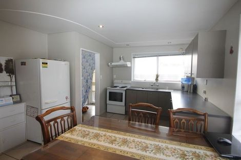 Photo of property in 40 Prestons Road, Redwood, Christchurch, 8051