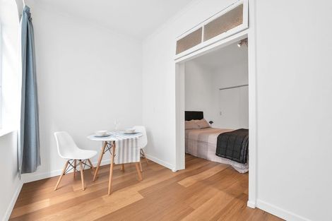 Photo of property in Devonport Apartments, 23/127 Saint Aubyn Street, New Plymouth, 4310