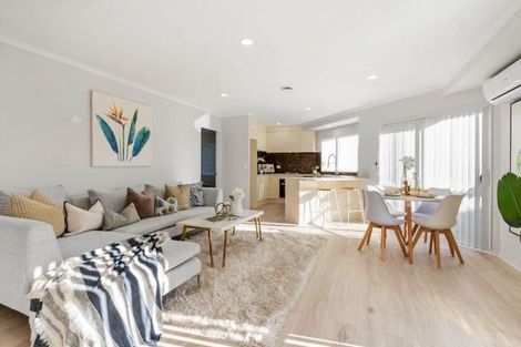 Photo of property in 3/8 Saints Court, Manurewa, Auckland, 2102