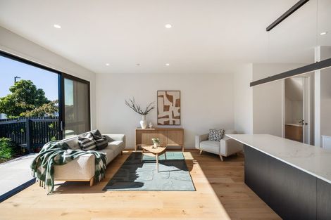 Photo of property in 26 Campbell Place, Marton, 4710